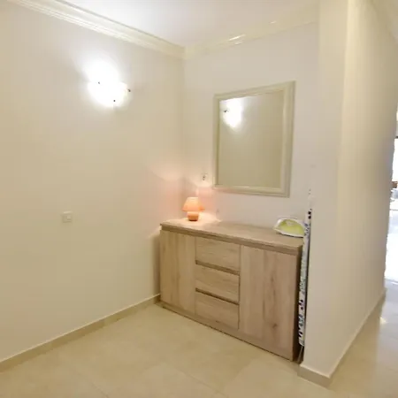 Komfortable Wohnung, Nur Einen Steinwurf Vom Entfernt Apartment Biograd Na Moru